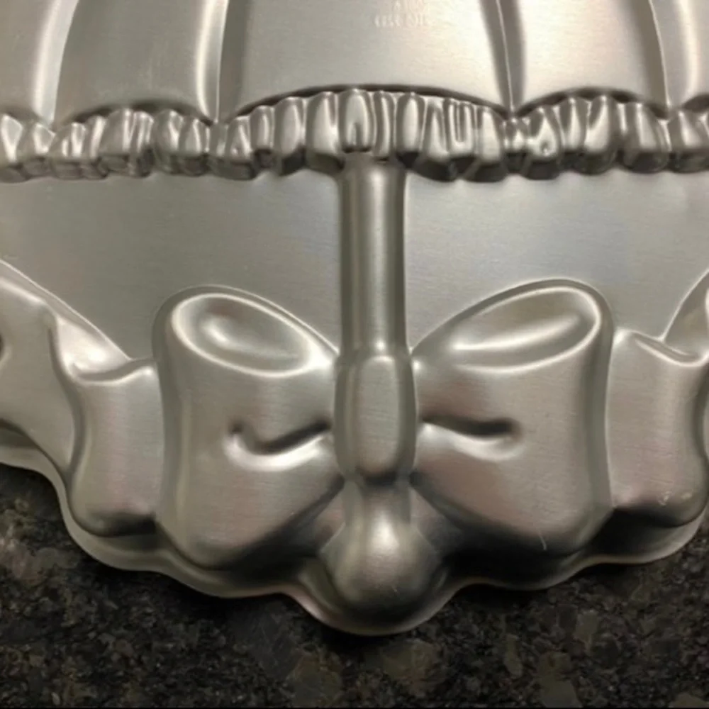 1984 WILTON Cake Pan Baby Shower/Bridal‎ Shower Umbrella